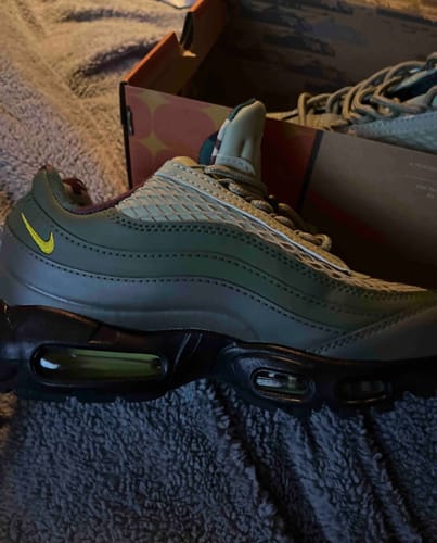 Customer photo review of Nike Air Max 95 SP x Corteiz "Rules The World"