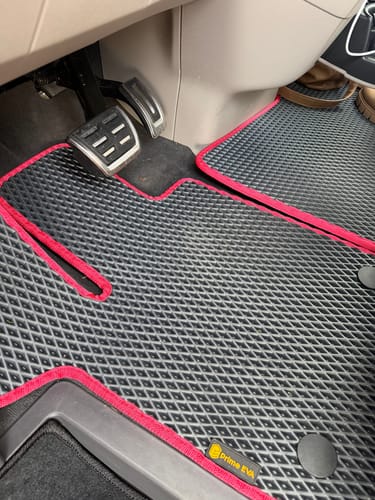 Customer photo review of Auto Fußmatten nach Maß - Komplettset