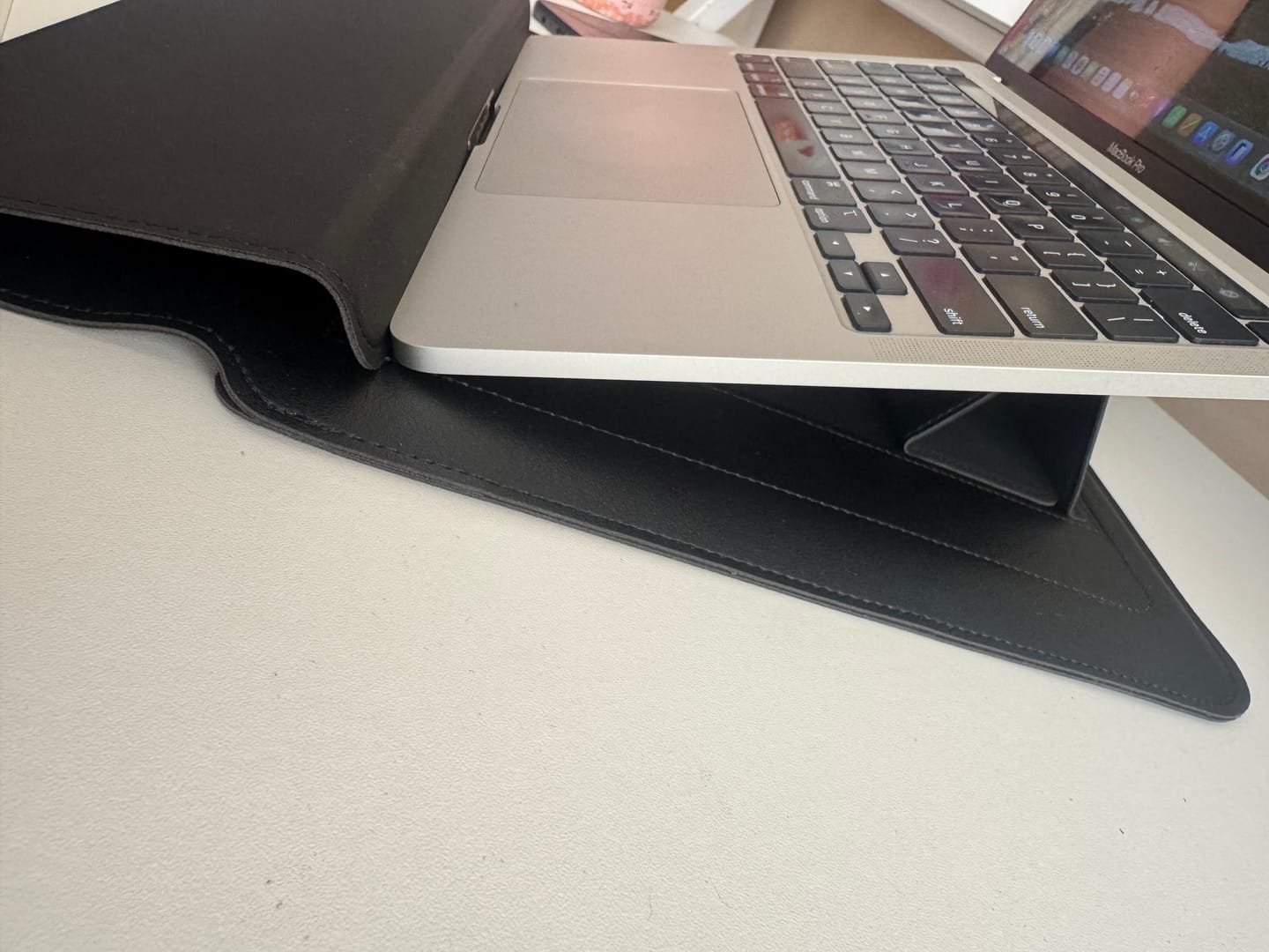 Customer photo review of Funda Notebook Smart Case