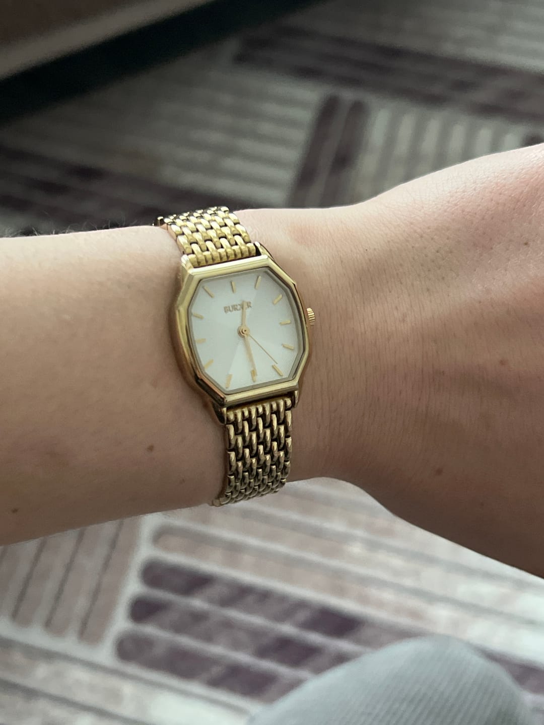 Customer photo review of Julia Gold White