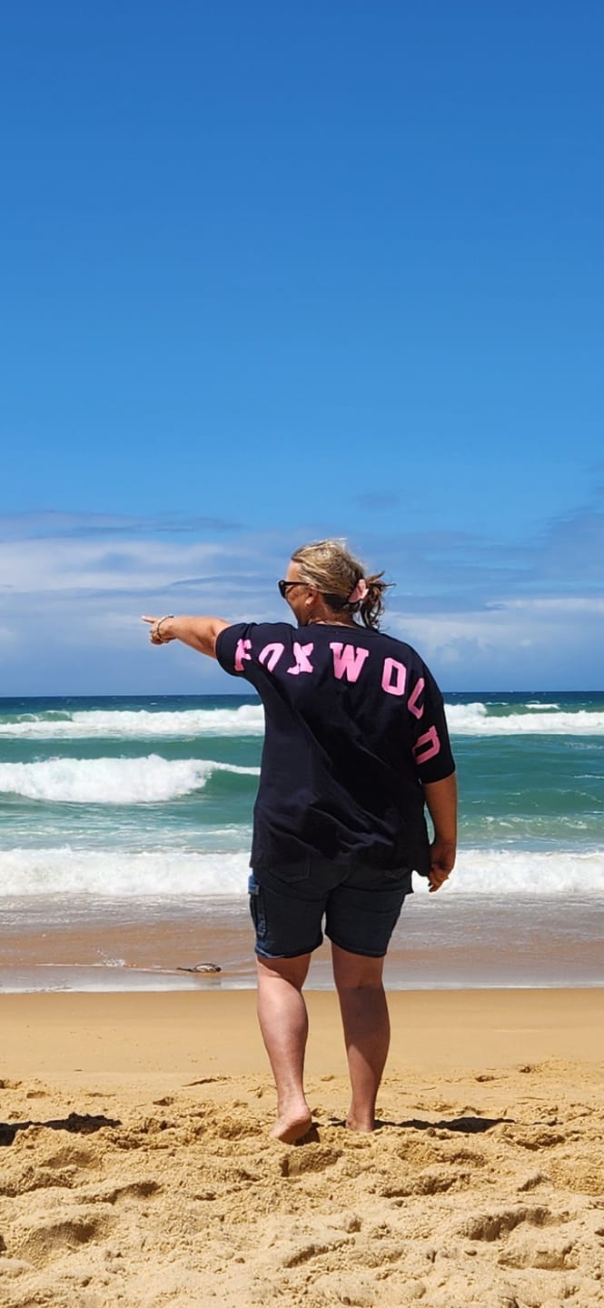Customer photo review of Interval Tee in Navy/Neon Pink - Foxwood