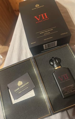 Customer photo review of Clive Christian
Noble Parfüms