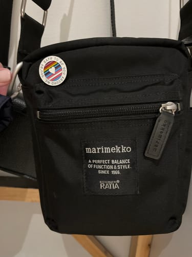 Customer photo review of Pin You´re safe