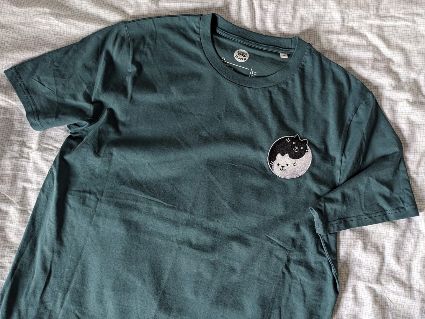 Customer photo review of YIN YANG KATZEN I Bio Premium T-Shirt Unisex
