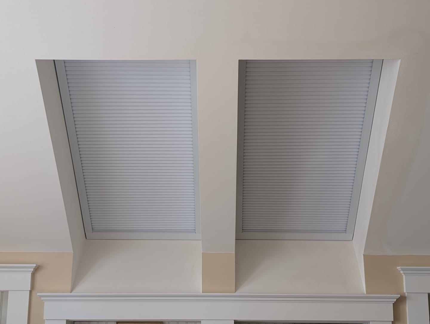 Customer photo review of SmartWings Motorized Premium Skylight Cellular Shades Hazel