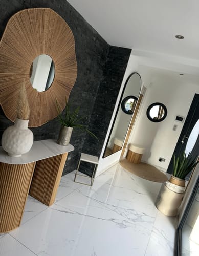Customer photo review of OTSU - Pouf en velours beige et base en bois