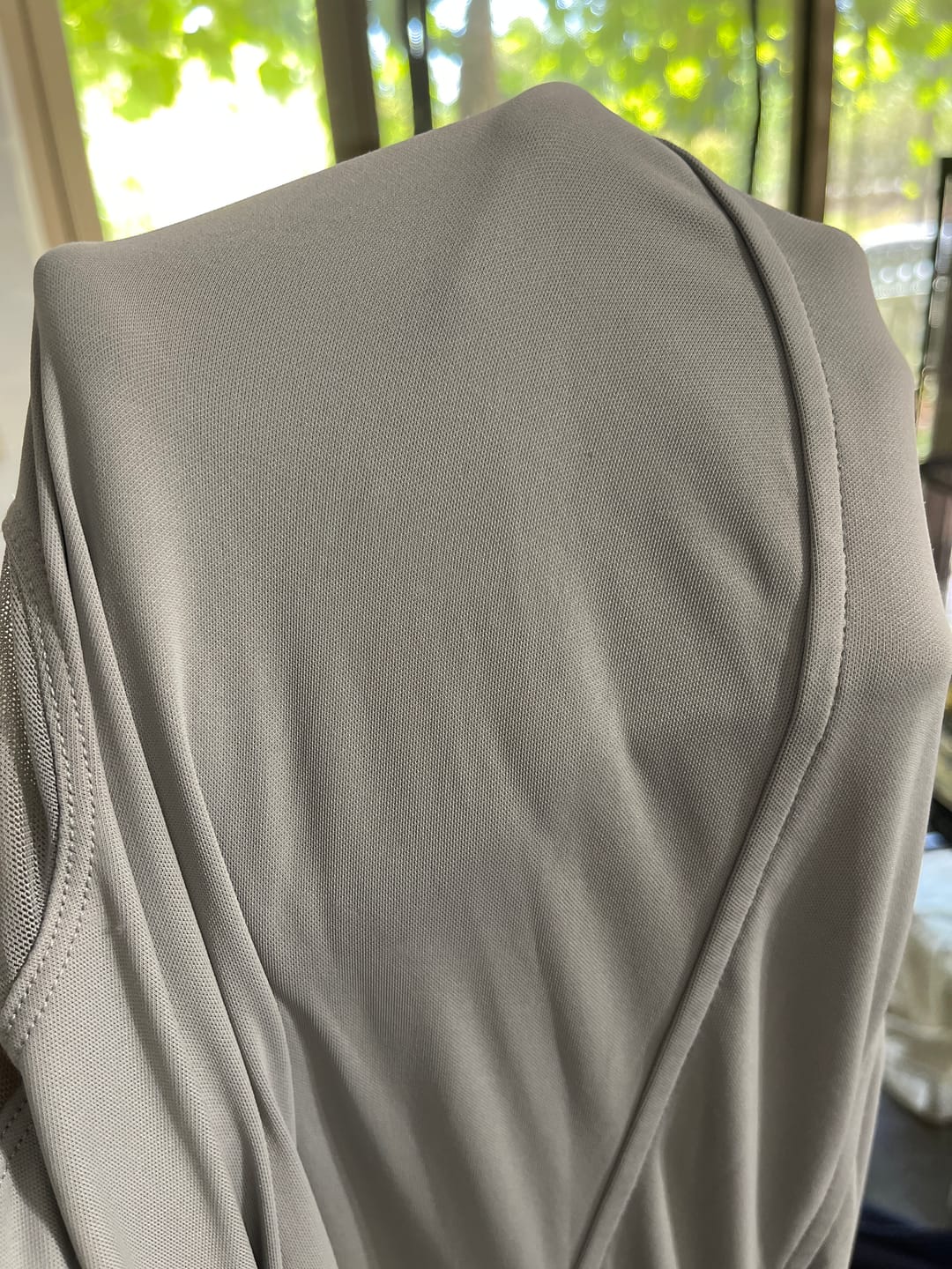 Customer photo review of Apex Hooded Jacket Spliced Mesh Men UPF50+