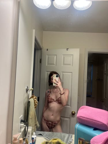 Customer photo review of Seamolly Vintage Gingham Lace Trim Bowknot Decor Underwire Balconette Bikini Set