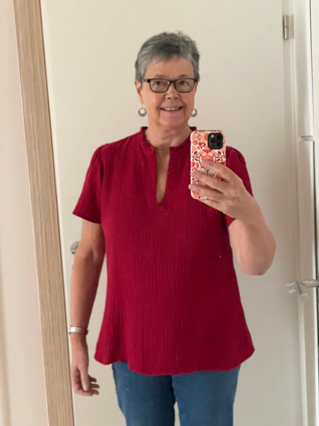 Customer photo review of Blouse Ernestine double gaze de coton plumetis grenat