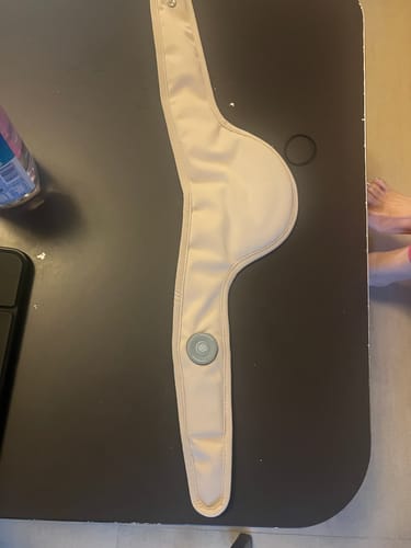 Customer photo review of 【Pre-Sale_ Delivery before 16 Jan 2026】 CoziOmmi Rechargeable Neck Warmer 2.0   | Upgraded Graphene Neck Wrap | Shoulder Pain Relief | 2000mAh Battery | HK EMC certification