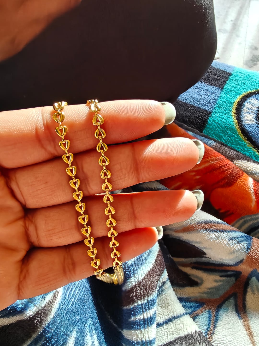 Customer photo review of Heart Link Chain Necklace