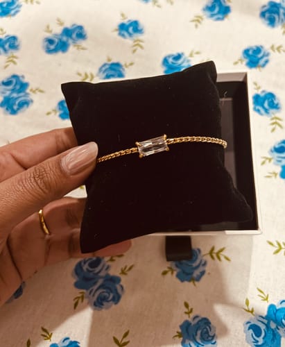 Customer photo review of Golden Prism Chain Bracelet