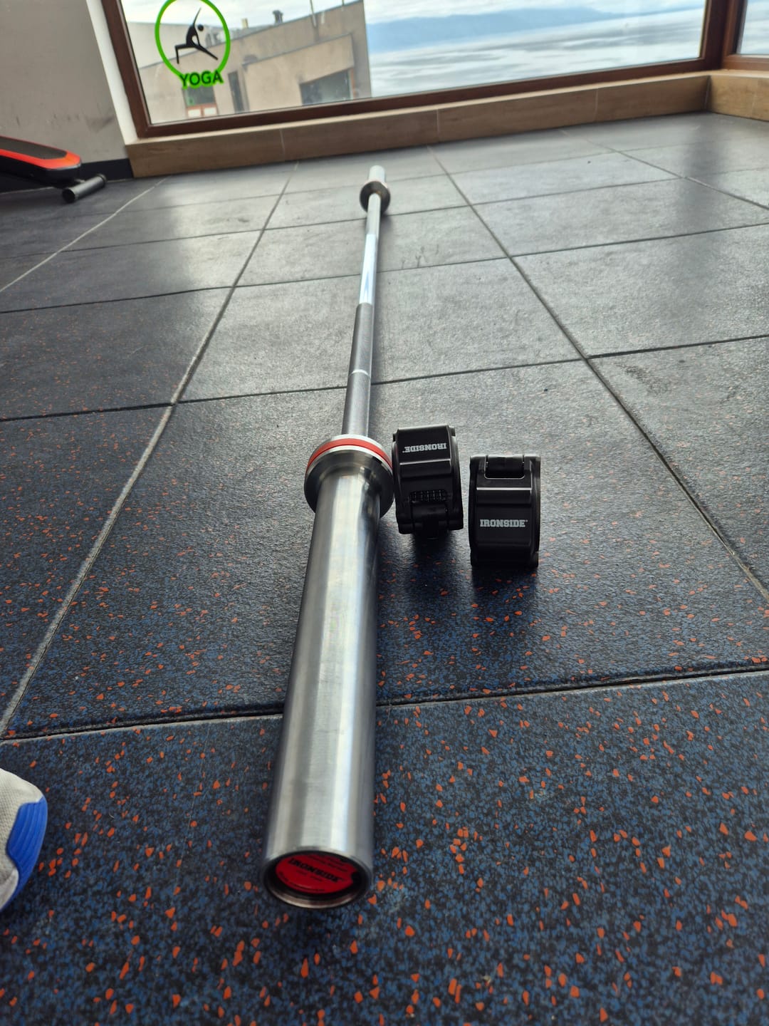 Customer photo review of Collarines Plásticos PRO IRONSIDE (par)