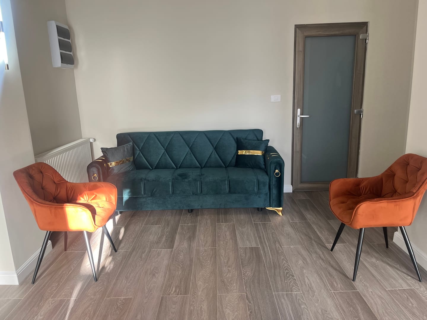 Customer photo review of Scaun CHERRY, caramiziu/negru, stofa catifelata/metal, 57x58x87 cm