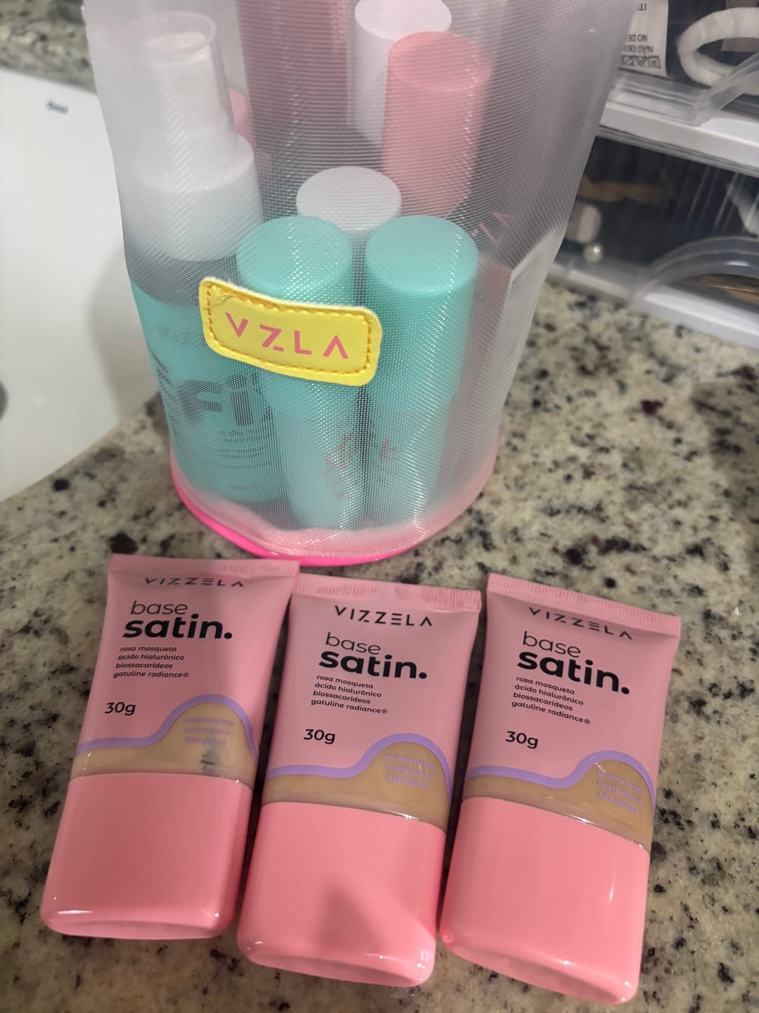 Customer photo review of Base Líquida SATIN - Vizzela