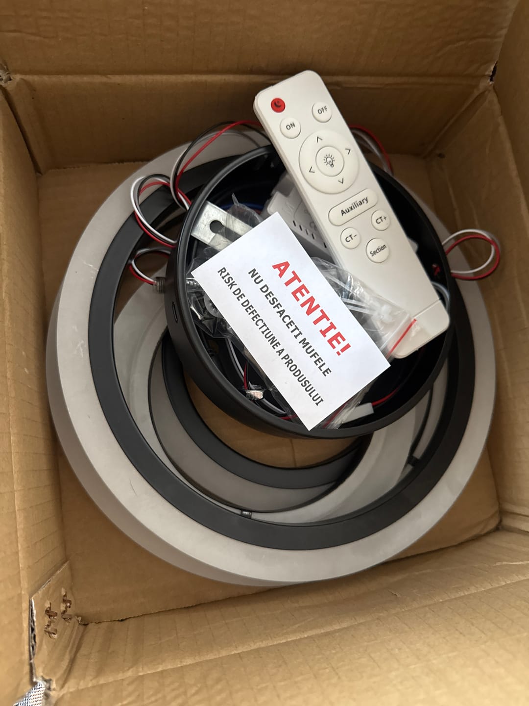 Customer photo review of Lustra LED 2+2 CIRCLE BLACK Echivalent 400W Telecomanda