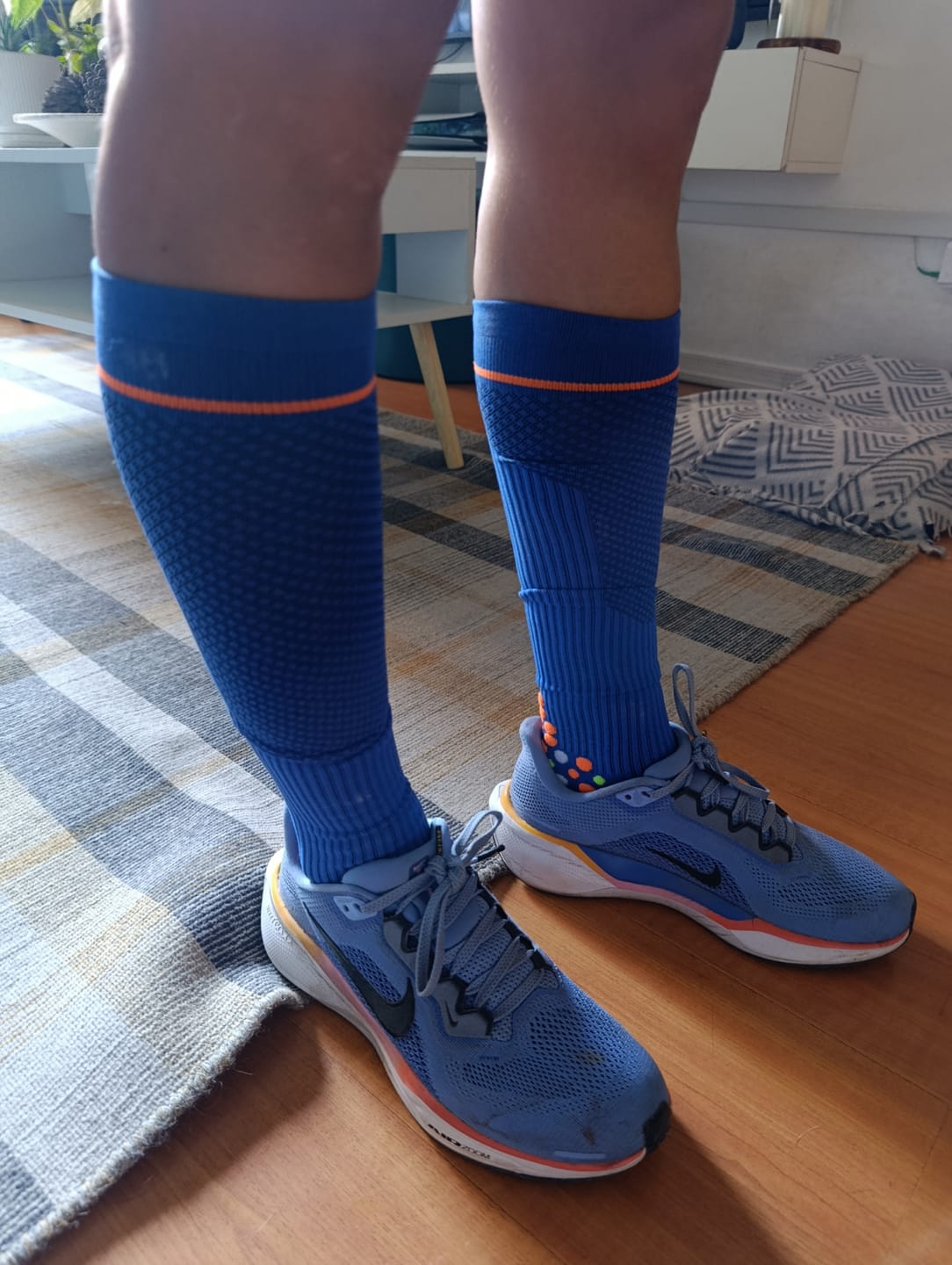 Customer photo review of Calcetin Runner de Compresion EVOLUTION Black + Regalos