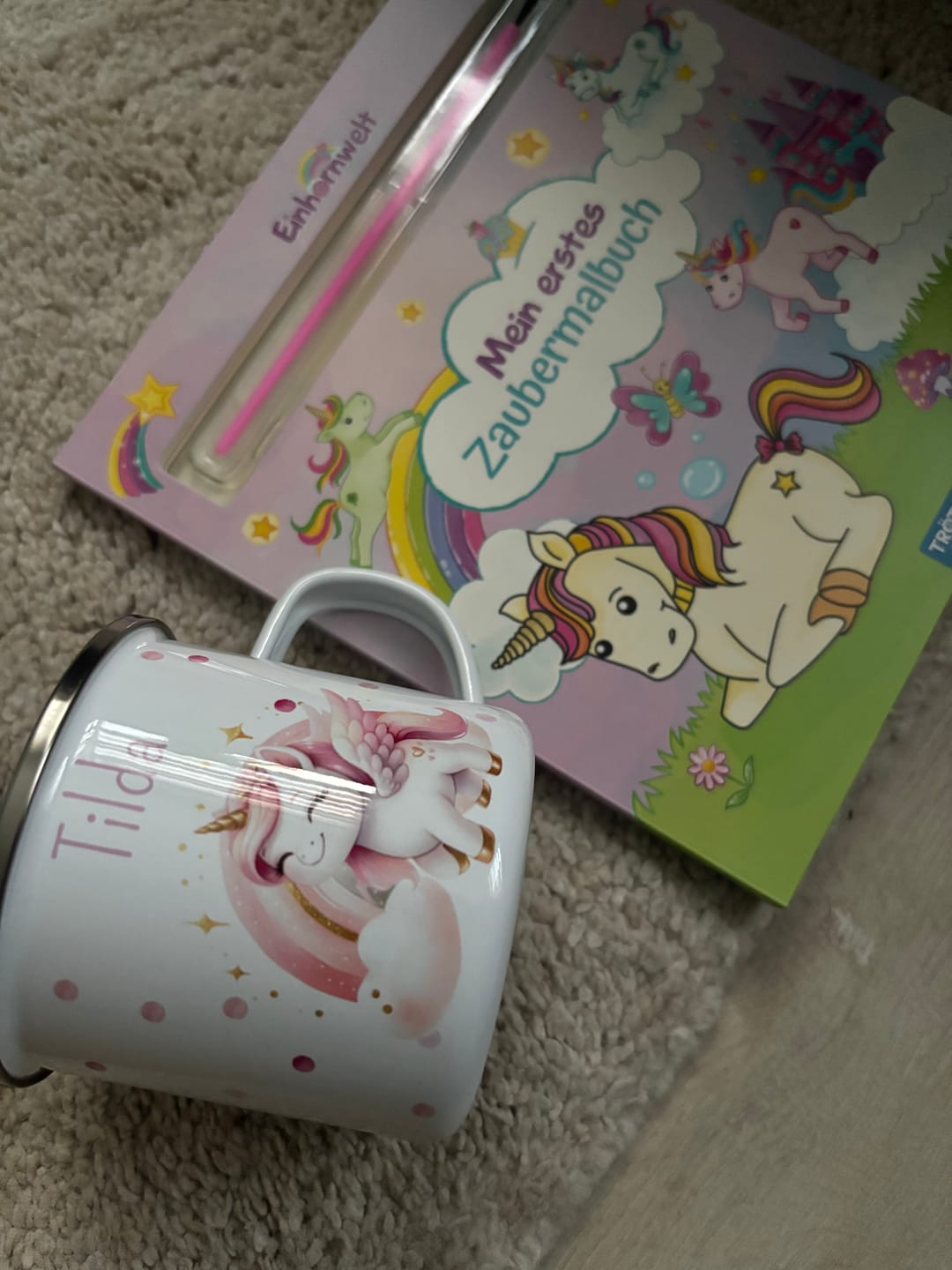 Customer photo review of Emaille Tasse personalisiert - Einhorn und Sterne