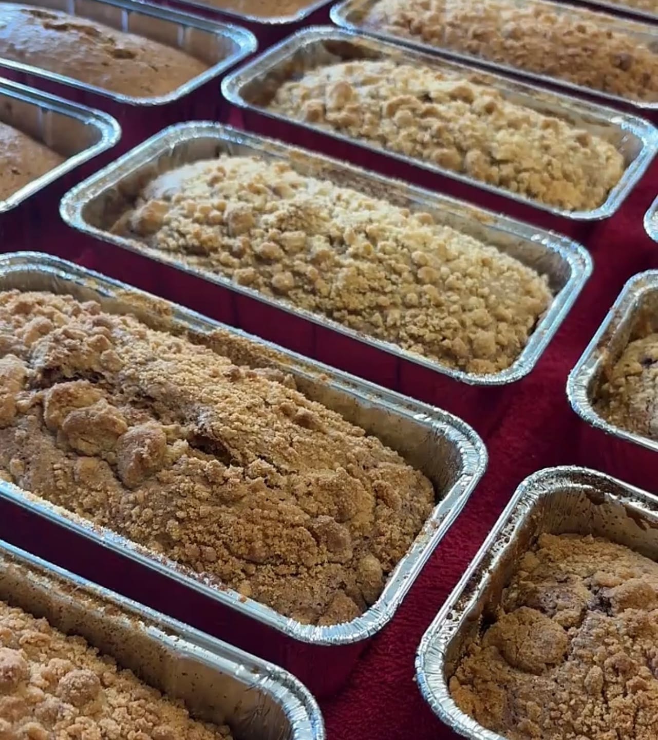 Customer photo review of Disposable Aluminum 2lb Rectangular Loaf Pans: Ideal for Baking