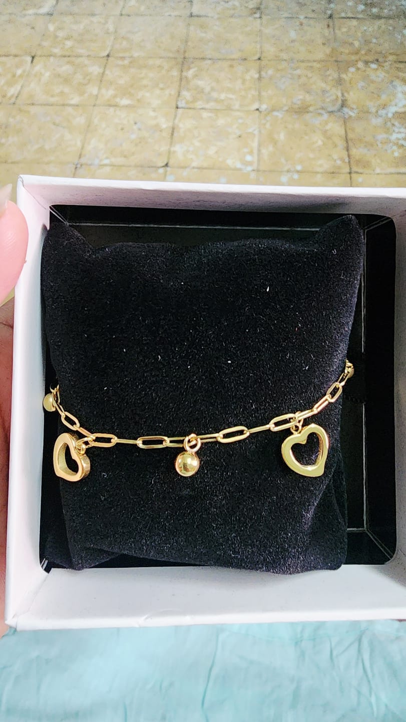 Customer photo review of Openwork Heart Charm Bracelet