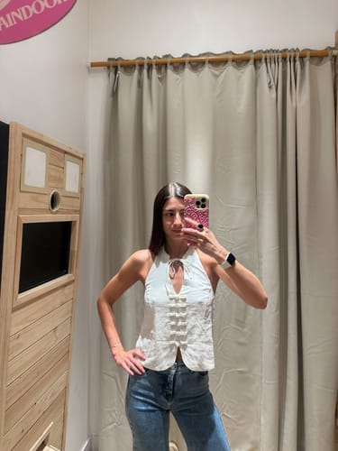 Customer photo review of Top Halter Botones White