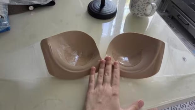 Customer photo review of Unsichtbarer Klebe BH™