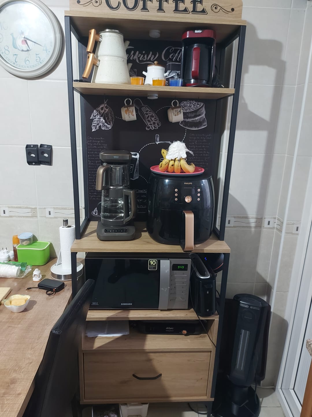 Customer photo review of Rani JE154 Işıklı Kahve Köşesi Çekmeceli Çok Amaçlı Mutfak Dolabı Sepet Ceviz