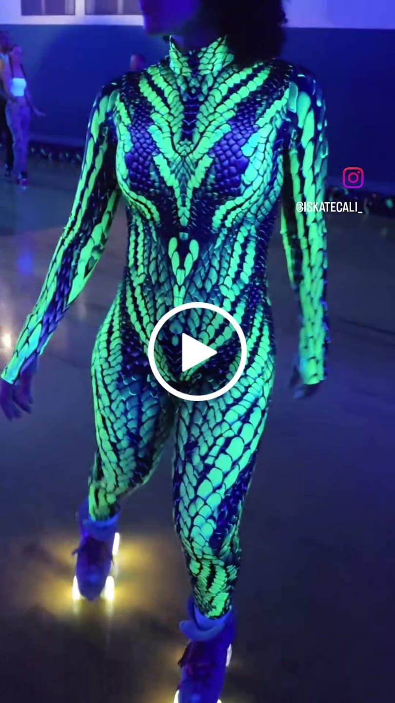 Customer video review of Electric Viper Costume