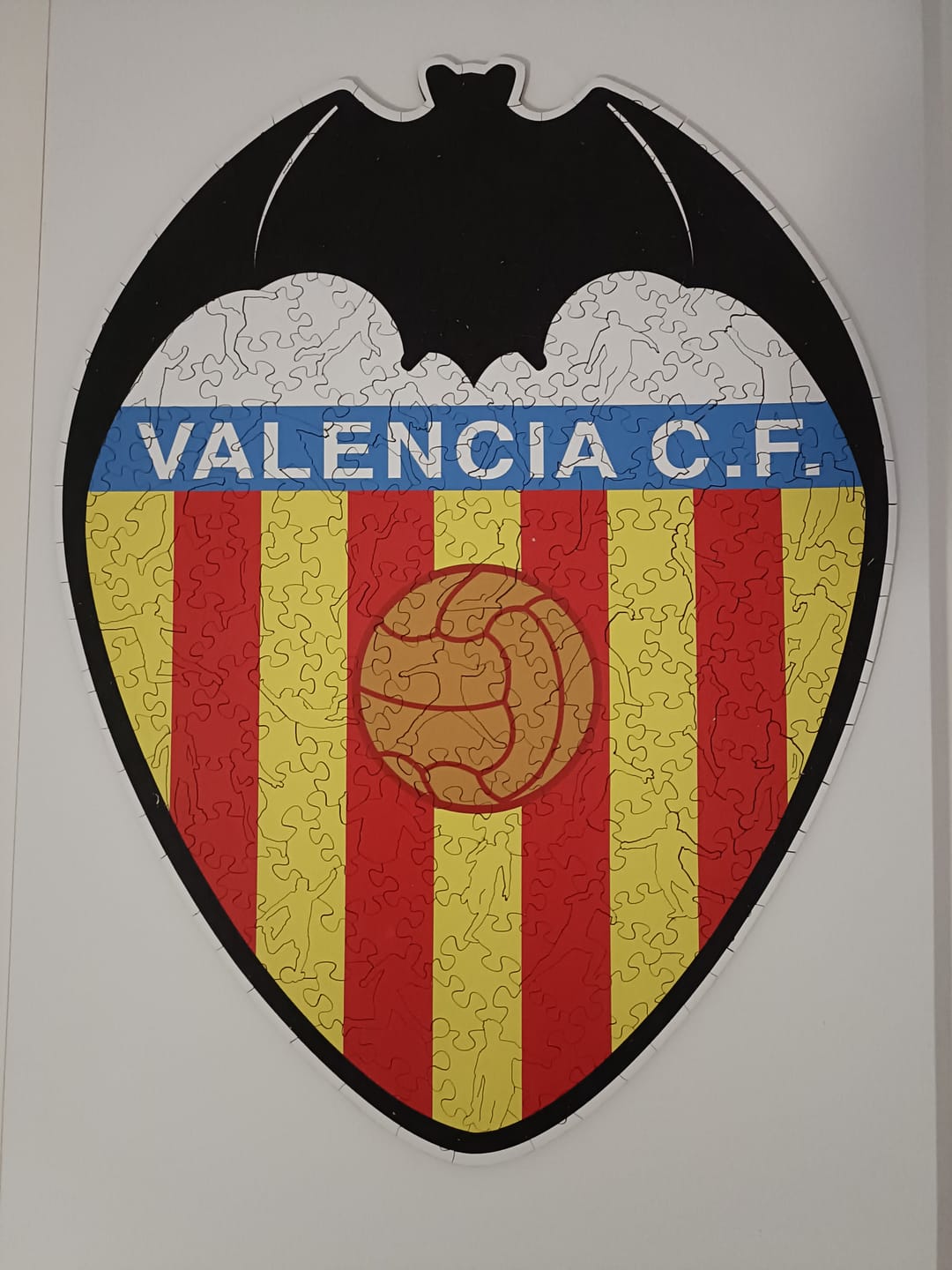 Customer photo review of Valencia CF® Logo - Puzzle de Madera