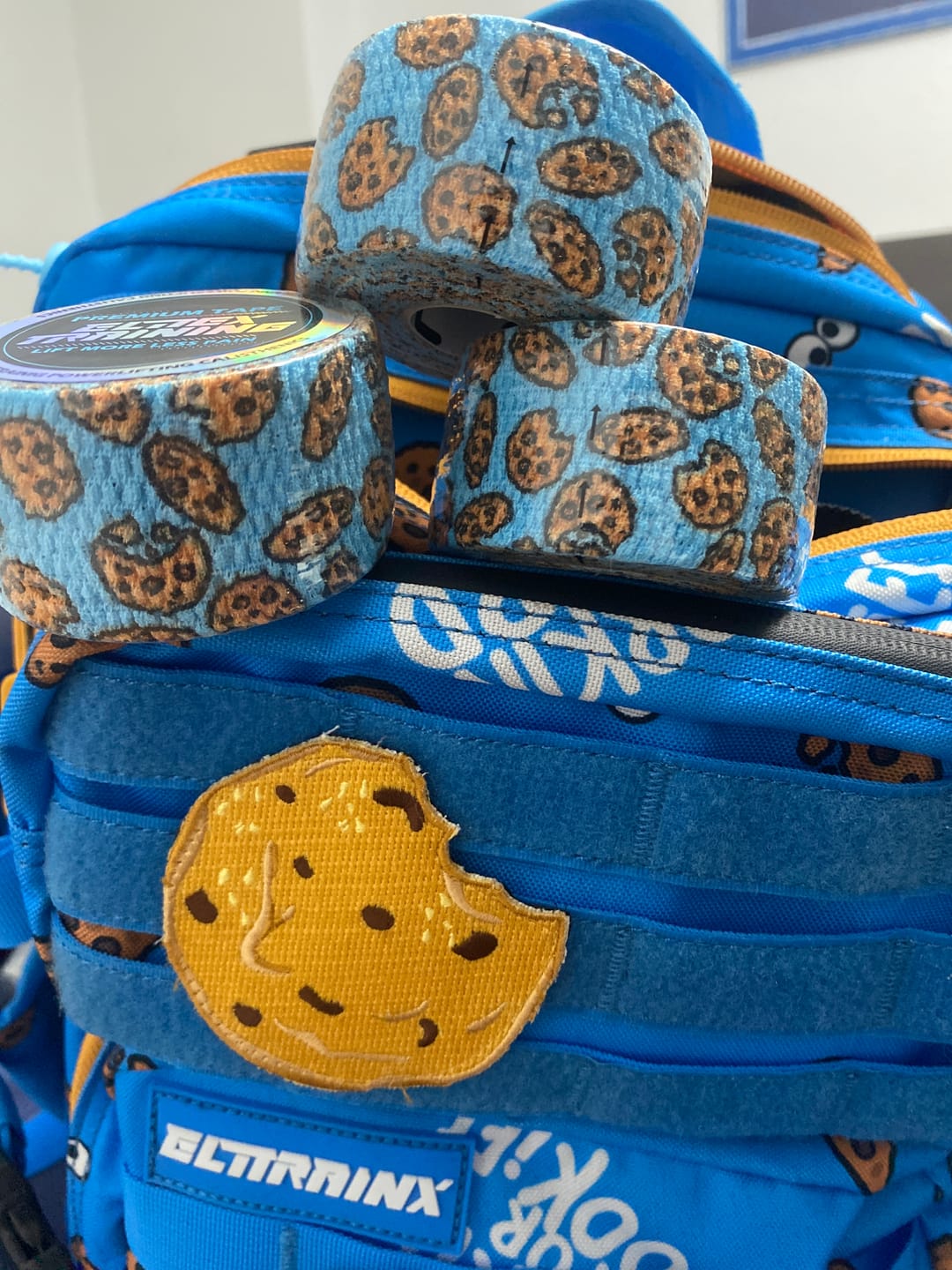 Customer photo review of Premium Tape Extra Adhesivo Cookie Edition Pack 3