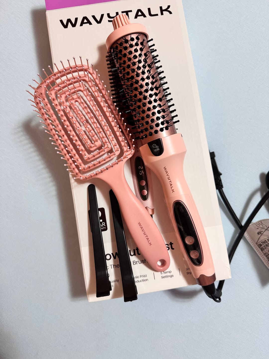 Customer photo review of Wavytalk Blowout Boost Ionic Termal Brush