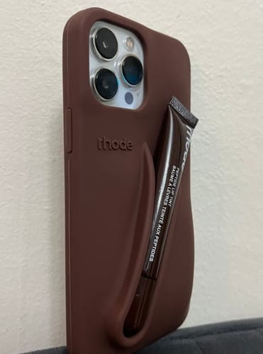 Customer photo review of Estuche Rhode Lip Case Espresso