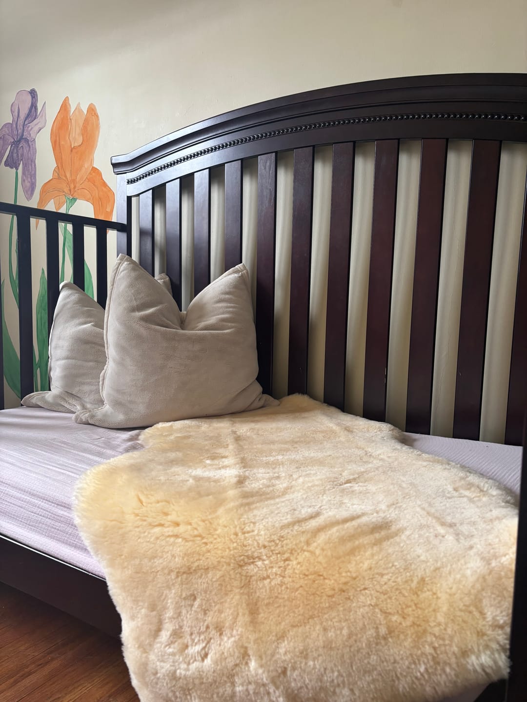 Customer photo review of Sheepskin Rug for Babies, 100% Natural, Shorn Lambskin Wool, 2 x 3 Feet, Flax