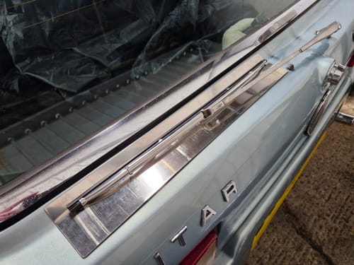 Customer photo review of Stainless Steel Sprung Windscreen Wiper Blade  15"