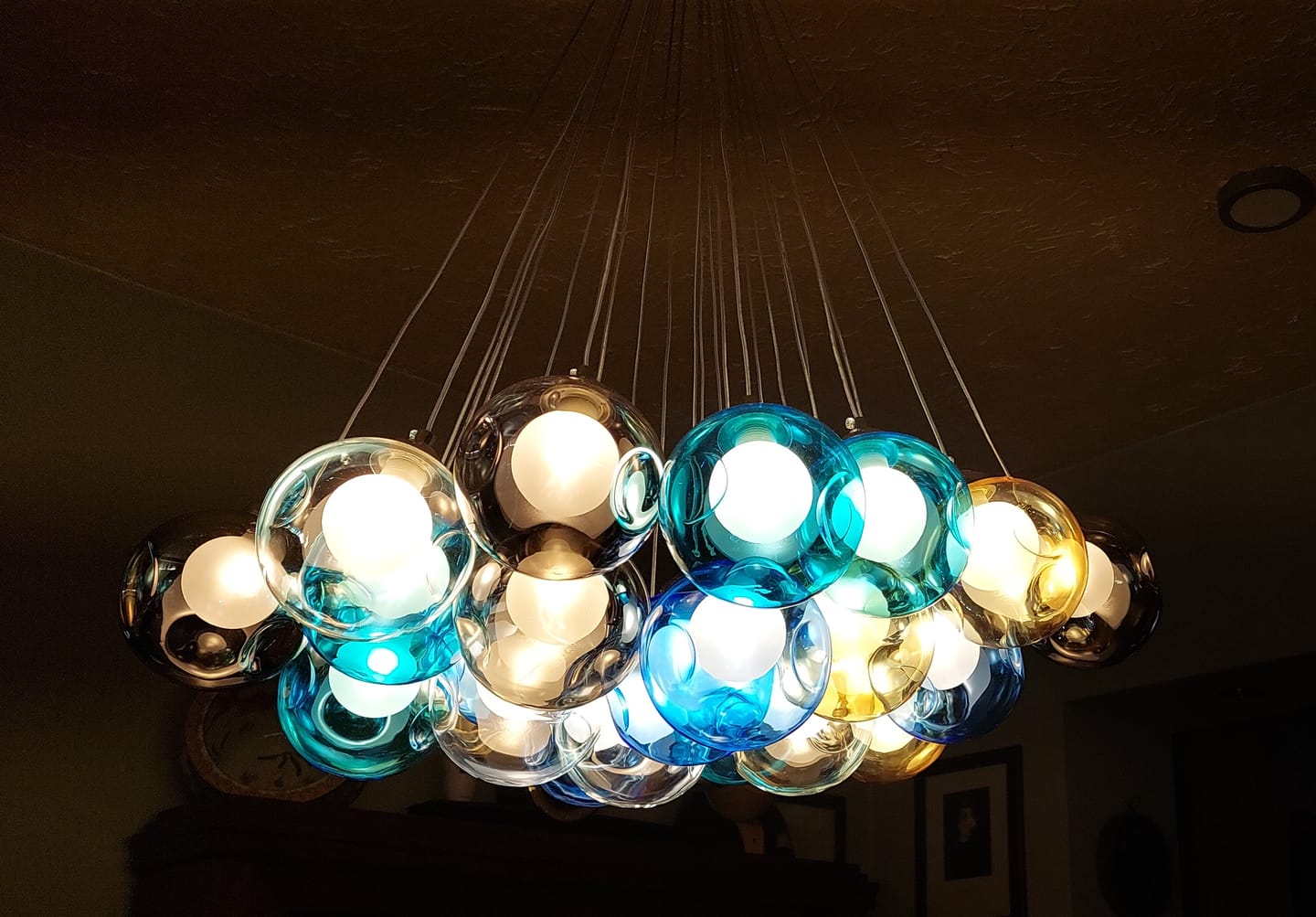 Customer photo review of Modern Bubble Cluster Globes Pendant Lighting