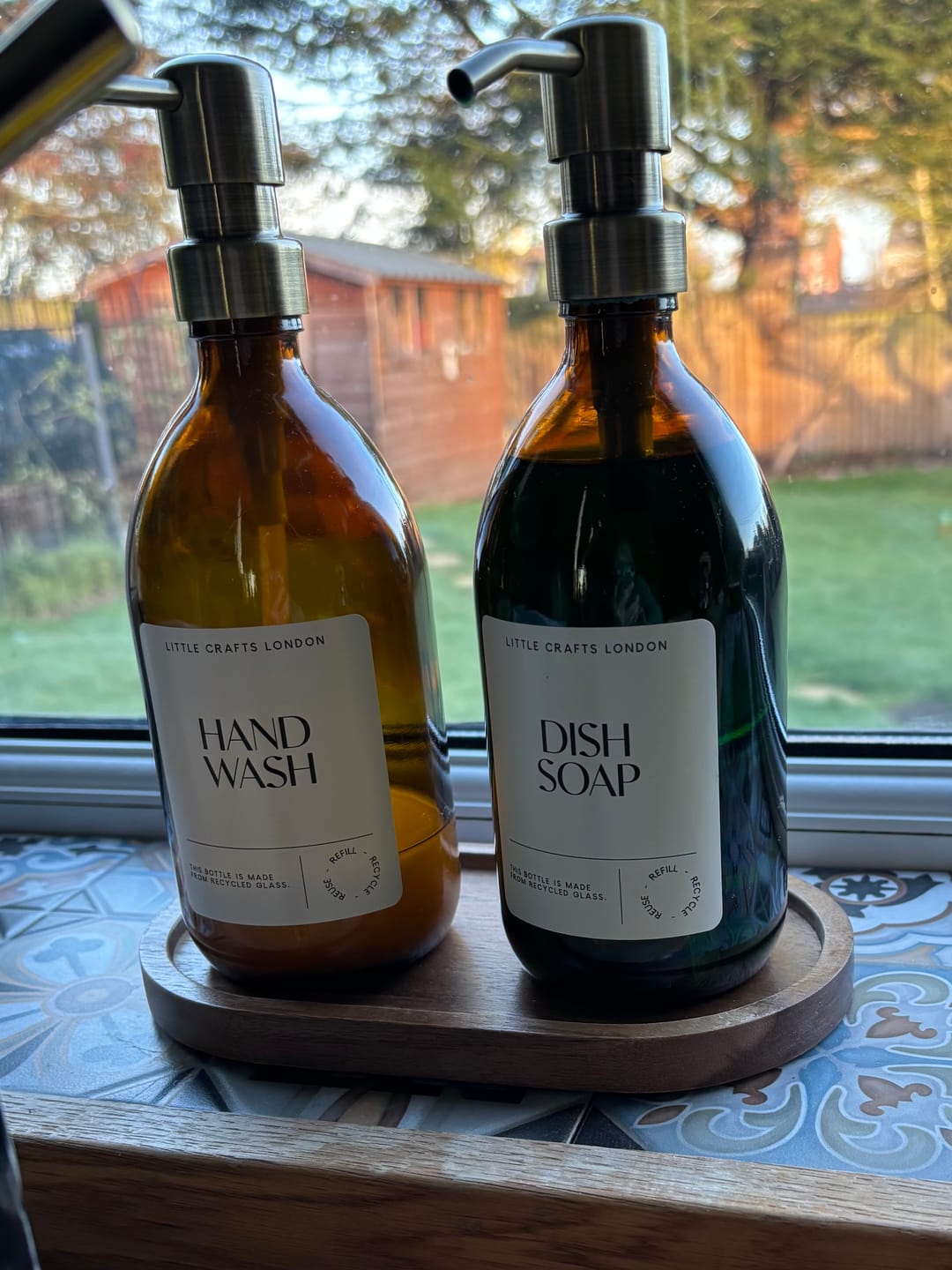 Customer photo review of Set of 2 Amber Glass Bottle 500 ML with Metal Pump & Small Tray