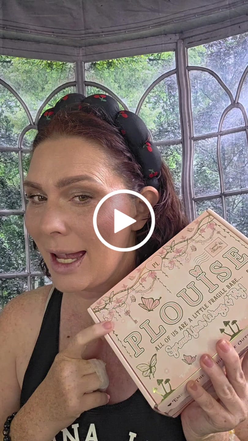 Customer video review of Glitter Bad Bitch Energy Lip Duo - Coconut Cake
