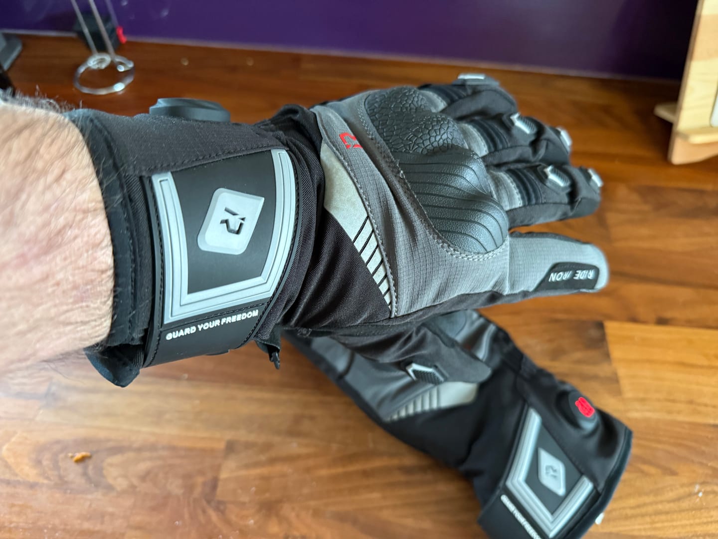 Customer photo review of RIDEIRON Winter Waterproof Rechargeable Smart Heated Motorcycle Gloves | MG7501H