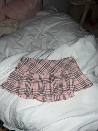 Customer photo review of Girly Plaid Pleated Mini Skirt (Pink)