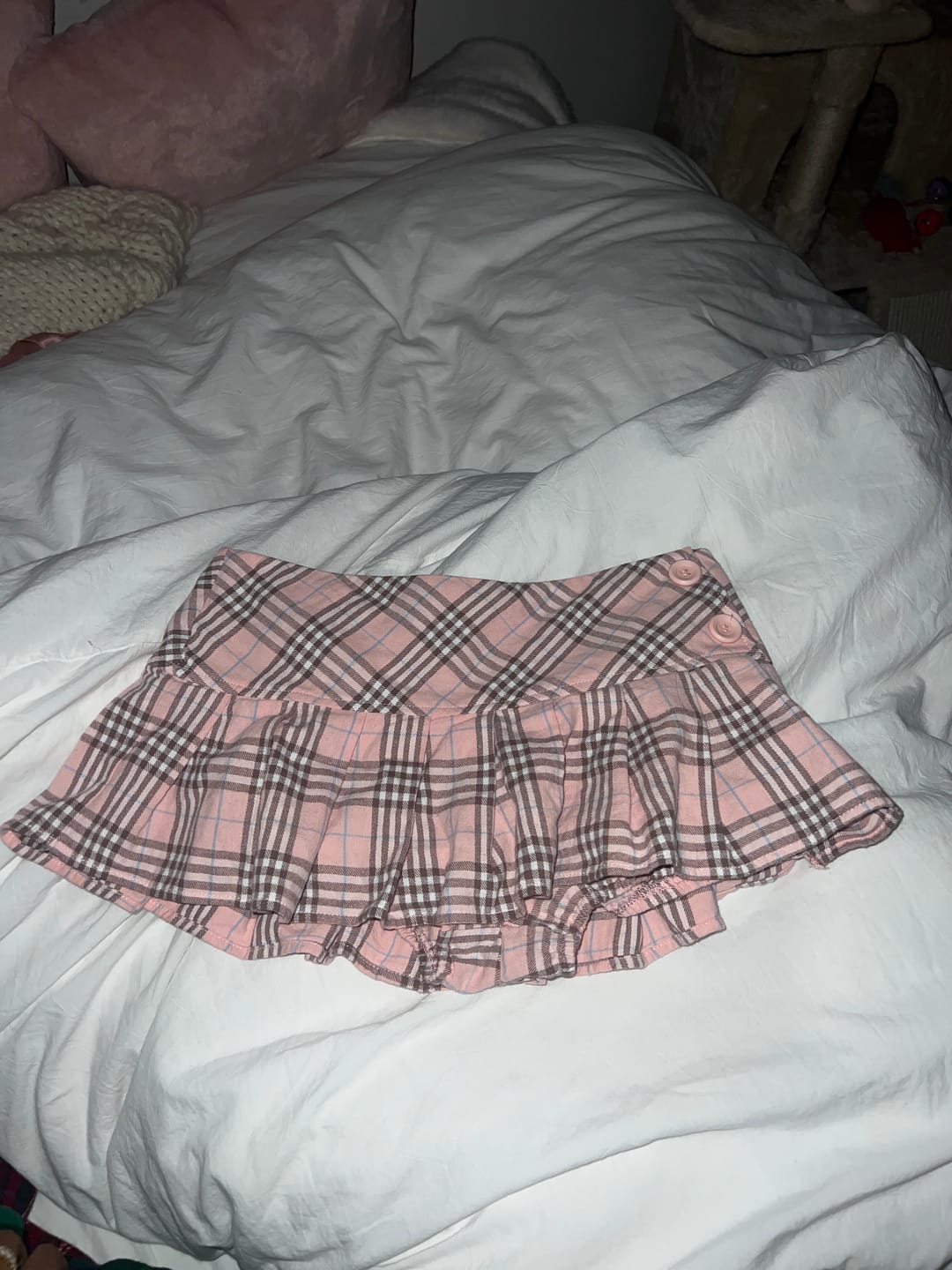 Customer photo review of Girly Plaid Pleated Mini Skirt (Pink)