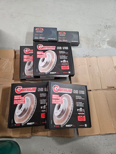 Customer photo review of Front Rear Coated Disc Brake Rotors And Ceramic Pads Kit For Nissan Rogue Sport Qashqai KGC-101156