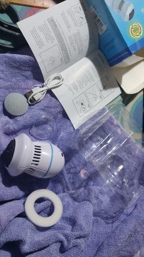Customer photo review of FeetCARE PRO™ | Fjerner Hard Hud Raskt & Effektivt