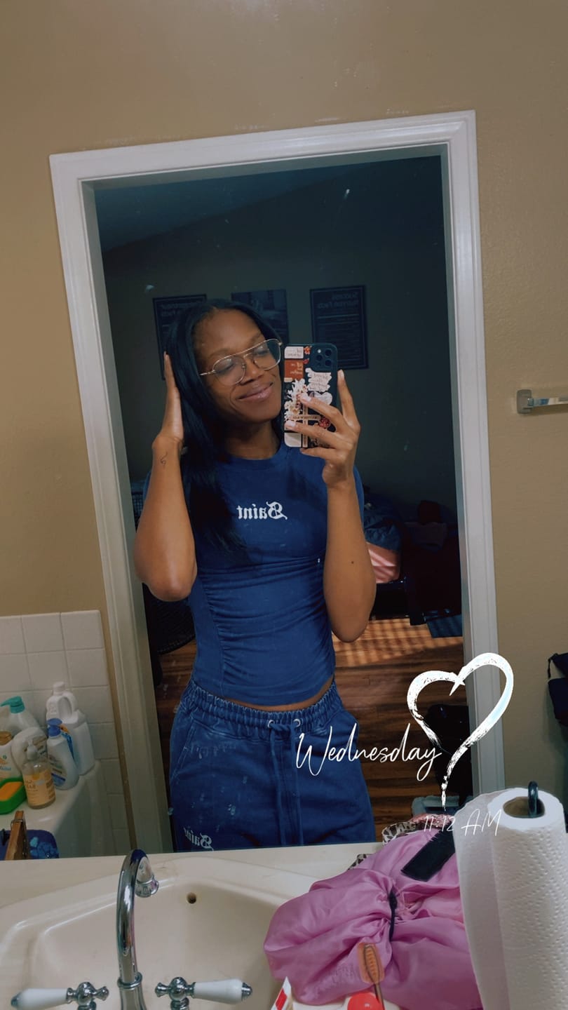 Customer photo review of Invisible Edge Clip In Hair Extensions Silky Straight
