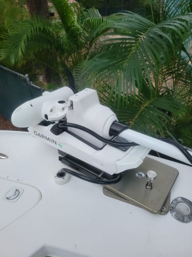 Customer photo review of Sea Swivel XL Trolling Motor Mount