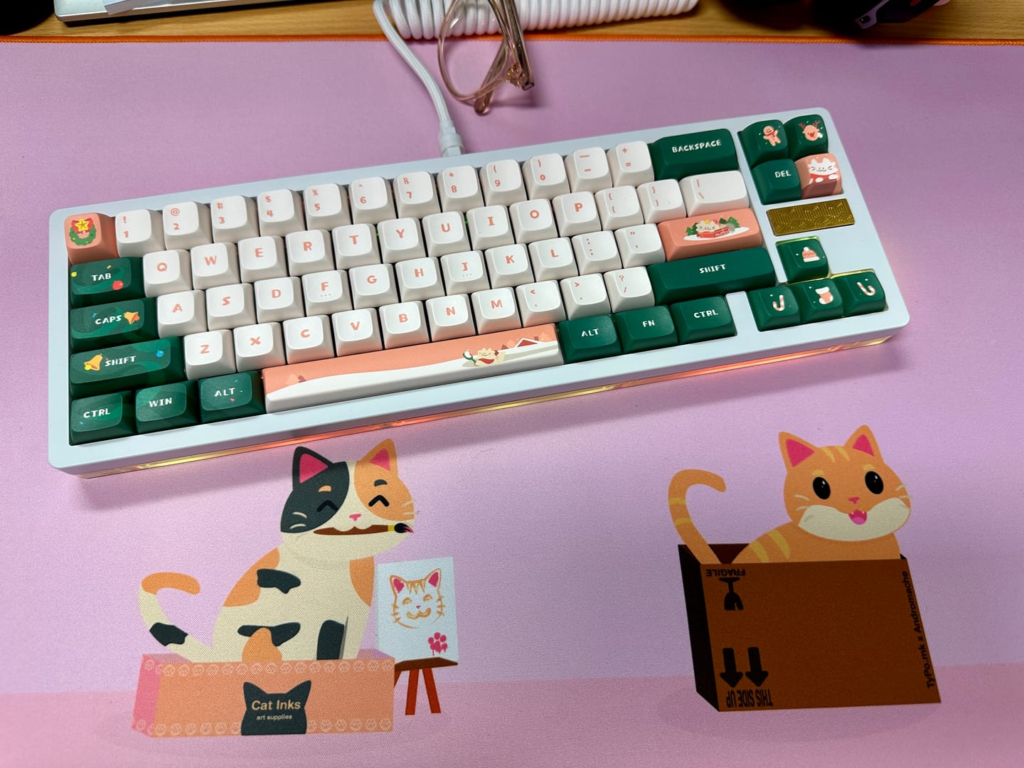 Customer photo review of NuPhy Meow Xmas KDA Dye-sub PBT Keycaps