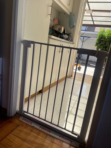 Customer photo review of Puerta Segura Door Gate