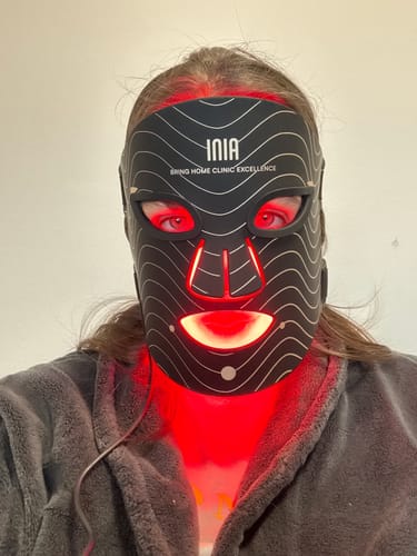 Customer photo review of INIA GLOW Wireless Red Light Therapy Mask