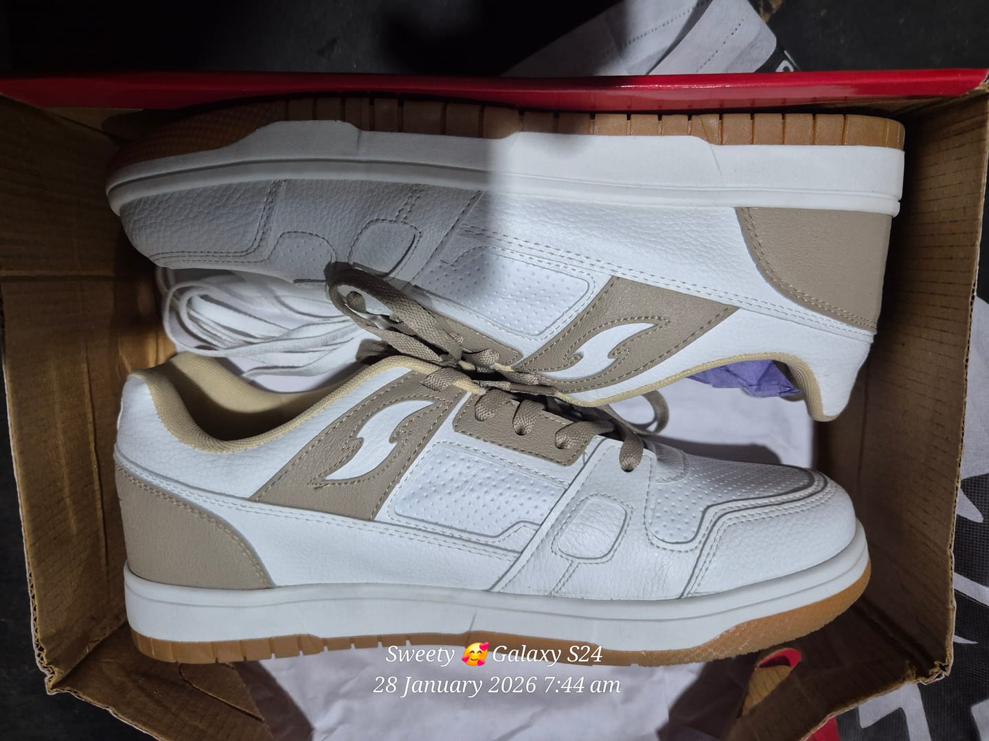 Customer photo review of SPADE Salty Beige