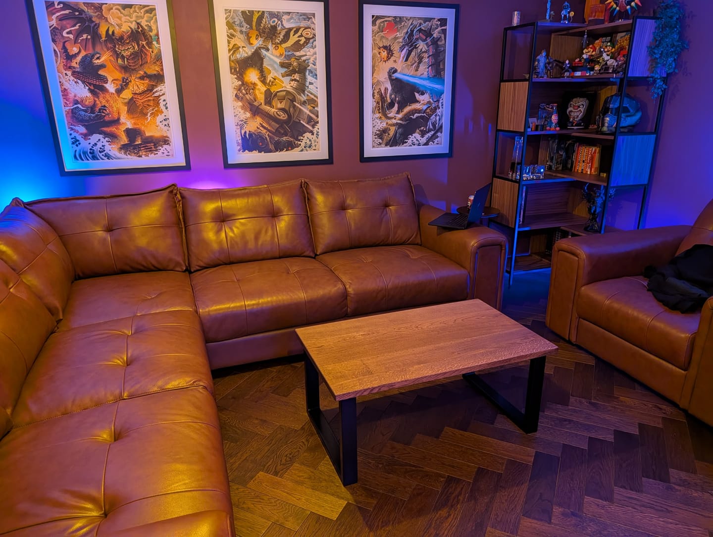 Customer photo review of Solid Oak Coffee Table - Industrial style