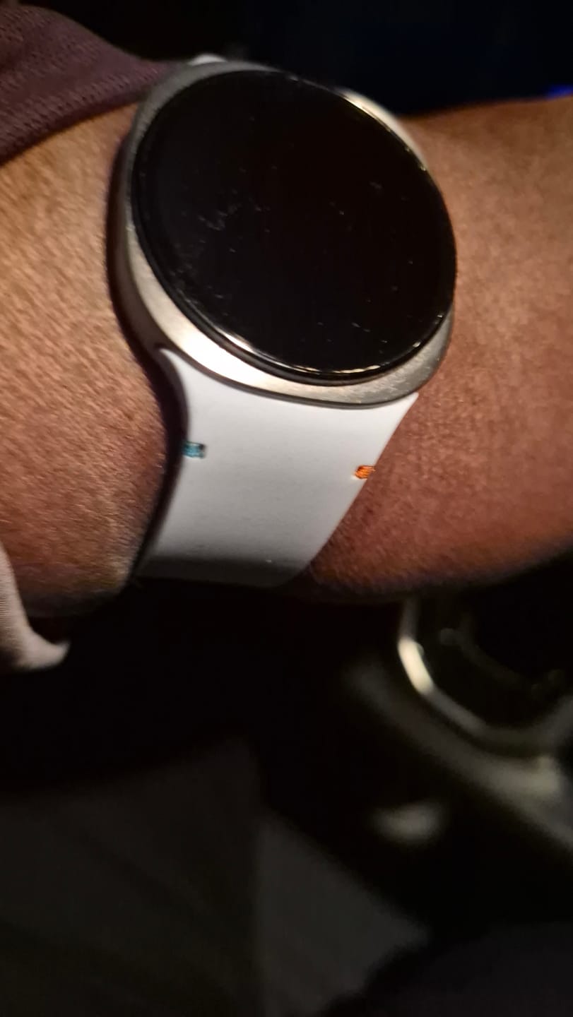 Customer photo review of Samsung Galaxy 8 And Galaxy 8 Classic Silicone Band - Soft
